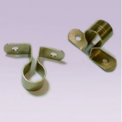 Soporte niquelado corto, en lamina central para tubo de 13 mm