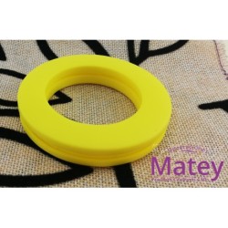 OJILLO PLASTICO GRANDE AMARILLO MATE, INTERIOR 45 MM EXTERIOR 73 MM MARCA DM.