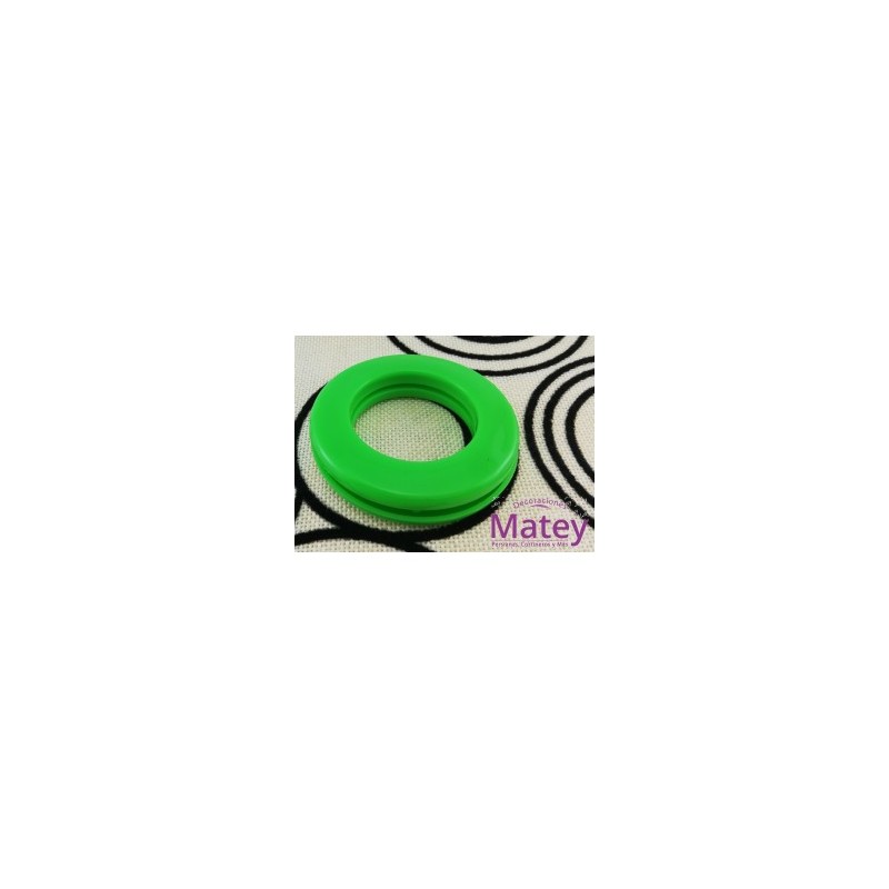 OJILLO PLASTICO CHICO VERDE BRILLANTE, INTERIOR 38 MM EXTERIOR 62 MM MARCA DM.