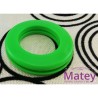 OJILLO PLASTICO CHICO VERDE BRILLANTE, INTERIOR 38 MM EXTERIOR 62 MM MARCA DM.