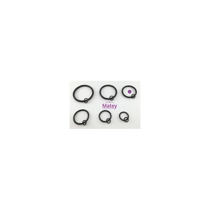 ARGOLLA DE 45 MM COLOR NEGRO.