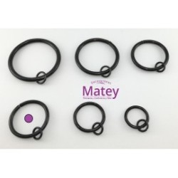 ARGOLLA DE 40 MM COLOR NEGRO.