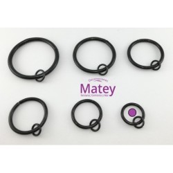 ARGOLLA DE 25 MM COLOR NEGRO.