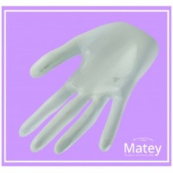 MANO ARTESANAL EN ALUMINIO PINTADO COLOR BLANCO.